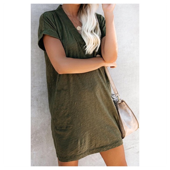 🆕 casual v-neck t-shirt dress - Picture 3 of 4